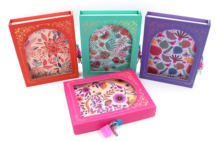 DSCN0468-A6 Блокнот в короб. на замочку 