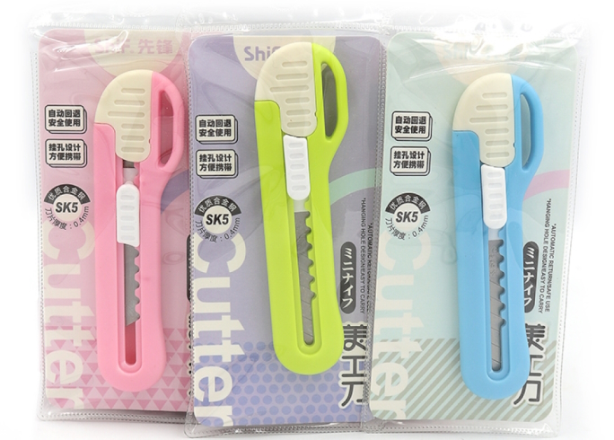 8130 Ніж канцелярський Mini 