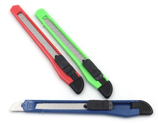 131154-S Ніж канцелярський 9мм 