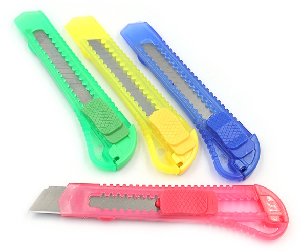 131249-T Ніж канцелярський прозор. 18мм 