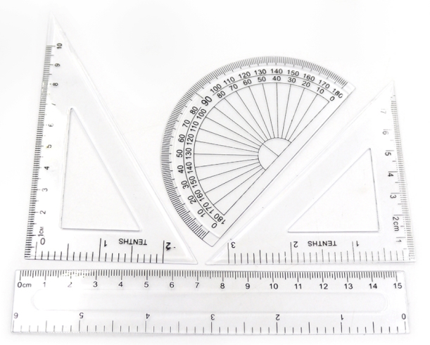 DSCN1027 Лінійка 15см + транспортир + 2 трикутника пласт., 4предм. 1шт / етикетка