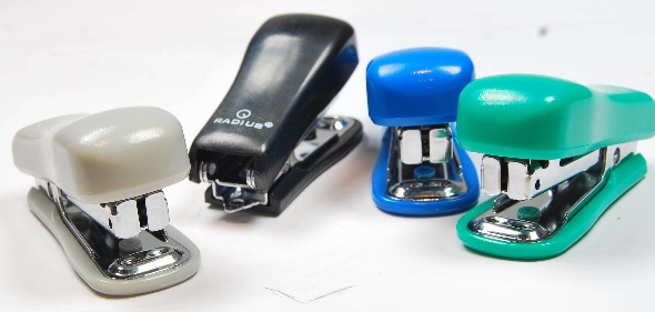 Степлер 9923, розмір 5,9 х 2,8 х 2,4см (скоба #10), TM 