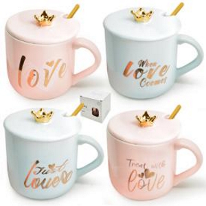 Чашка с крышкой и ложкой 