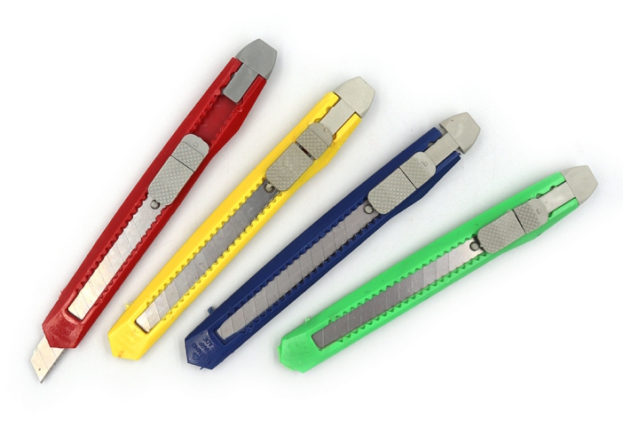 N2069 Ніж канцелярський 9мм, OPP, mix, 24шт / етик.