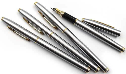 8210 Ручка пір'яна. 